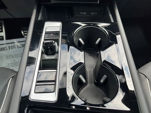 Certified 2026 Volkswagen Atlas SEL Premium R-Line AWD/4WD image 15