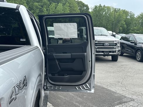 New 2025 Ford F150 XLT w/ Equipment Group 302A MID image 28