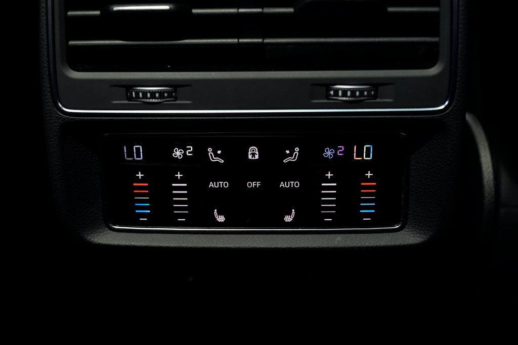 Used 2022 Audi SQ8 Prestige w/ Prestige Package AWD/4WD image 41