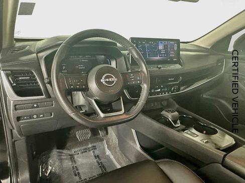Certified 2024 Nissan Rogue SL w/ SL Premium Package FWD image 11