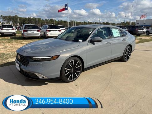 New 2025 Honda Accord Hybrid Touring image 3