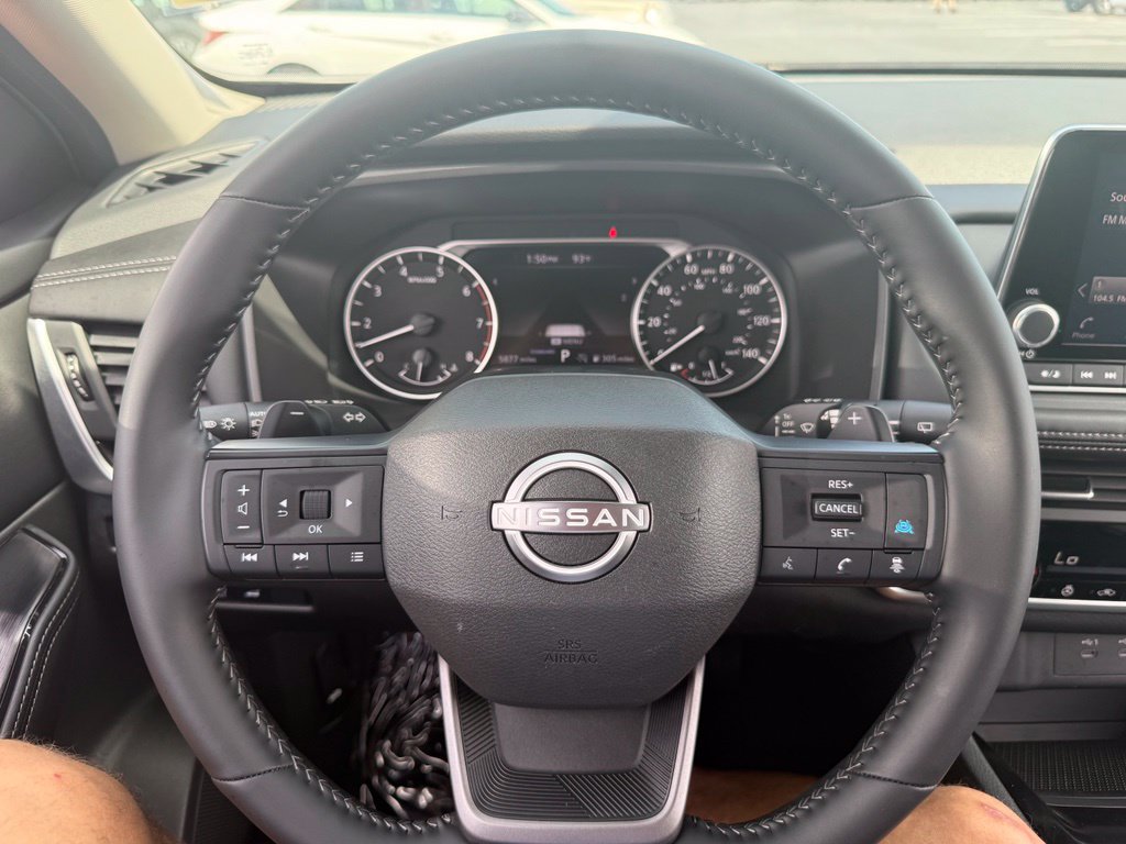 Certified 2025 Nissan Rogue SV w/ SV Premium Package FWD image 19