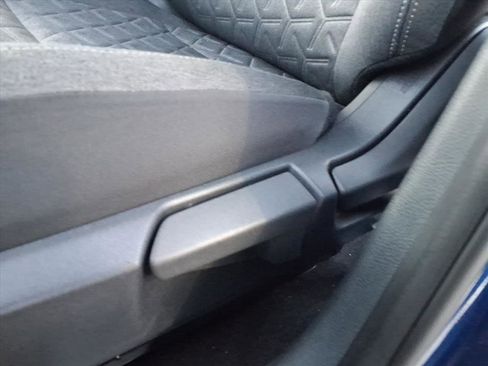 New 2026 Nissan Kicks SV image 25