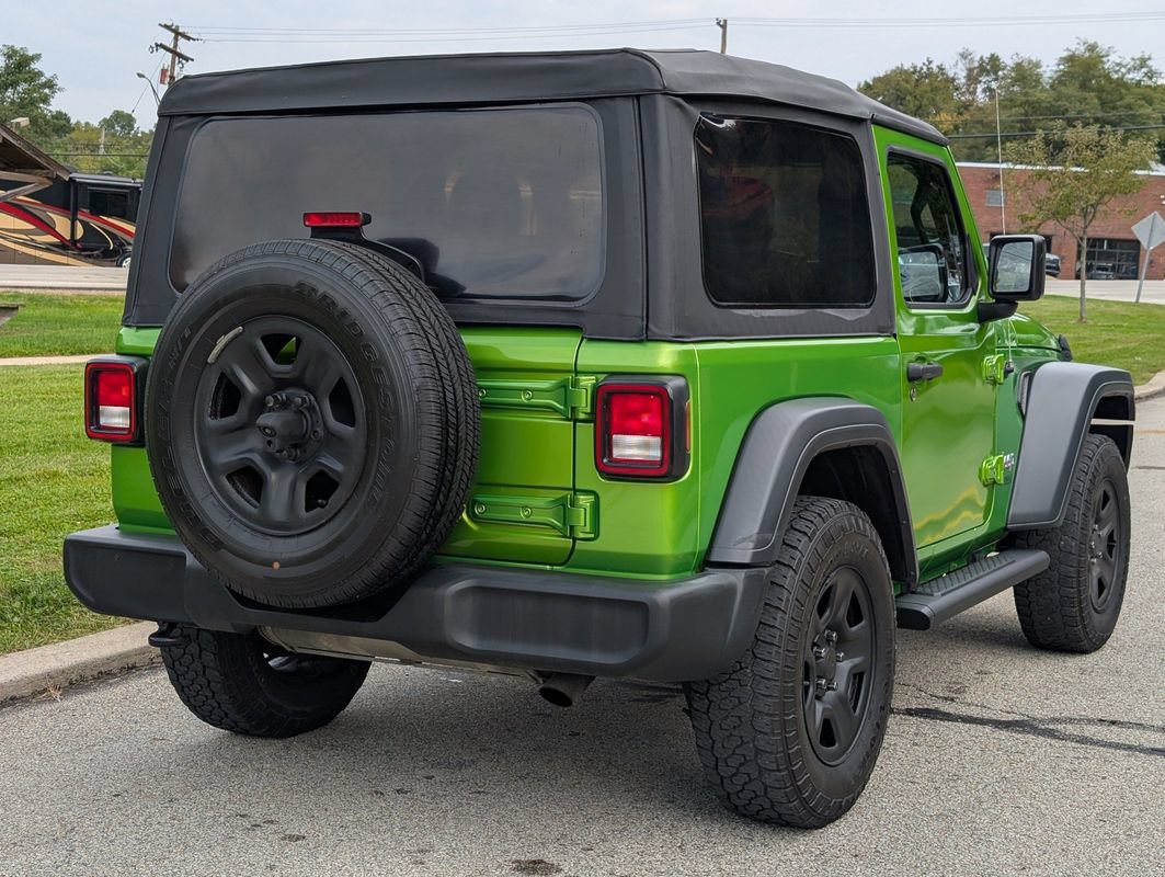 Used 2018 Jeep Wrangler Sport AWD/4WD image 6