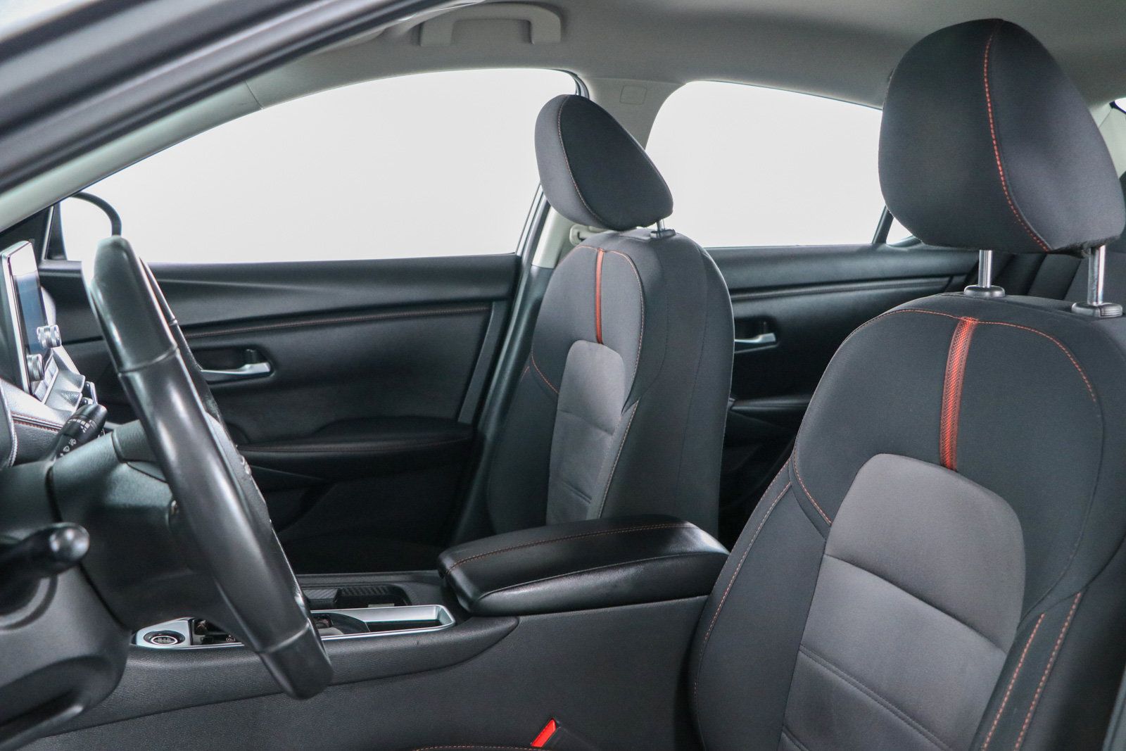 Used 2024 Nissan Sentra SR FWD image 23