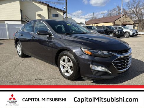 Used 2023 Chevrolet Malibu LT image 1