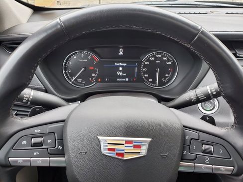 Certified 2023 Cadillac XT4 Luxury image 17