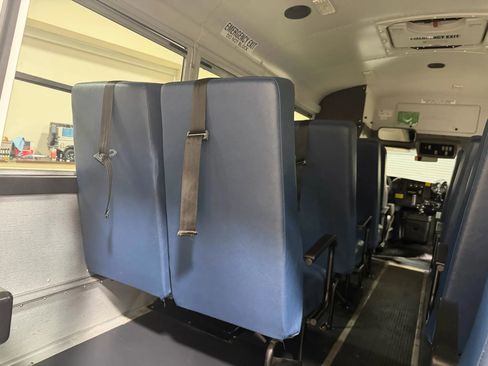 Used 2019 Chevrolet Express 3500 w/ School Bus Package image 29