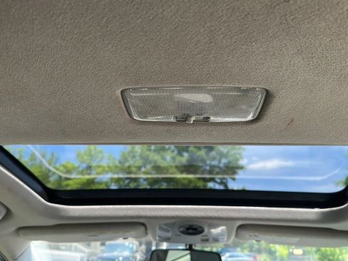 Used 2014 Toyota Prius Four w/ Solar Roof Package FWD image 29