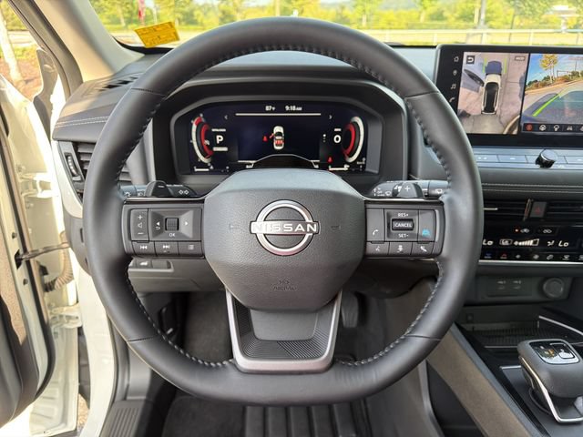 Certified 2025 Nissan Rogue SL w/ Tech Package FWD image 26