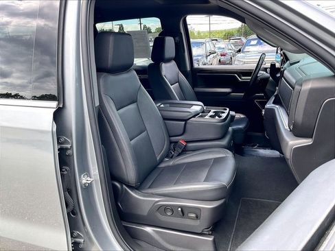Used 2025 GMC Sierra 1500 SLT AWD/4WD image 10