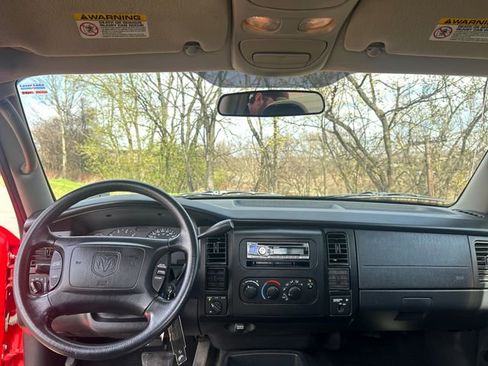 Used 2002 Dodge Dakota Sport image 12