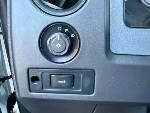 Used 2013 Ford F150 XL w/ Trailer Tow Pkg image 26