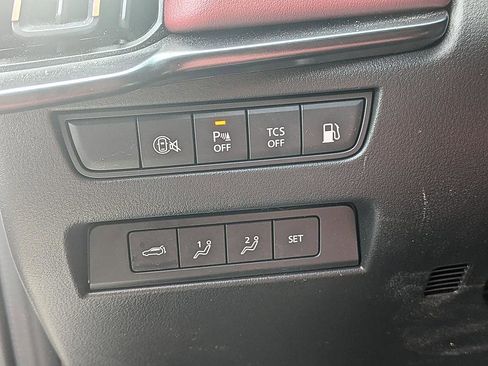 Certified 2025 MAZDA CX-70 Plug-In Hybrid w/ Premium Plus AWD/4WD image 17