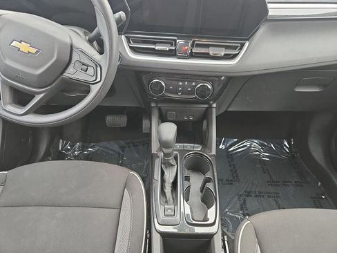 Used 2024 Chevrolet TrailBlazer LT w/ Driver Confidence Package image 12