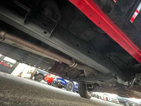 Used 2013 Ford F150 Raptor w/ SVT Exterior Graphics Pkg image 46