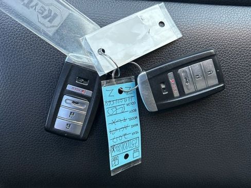 Used 2017 Acura TLX V6 image 25