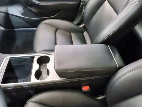 Used 2021 Tesla Model 3 Long Range AWD/4WD image 16