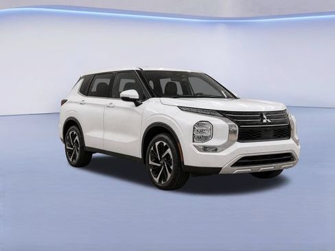 Used 2024 Mitsubishi Outlander SE Black Edition FWD image 9