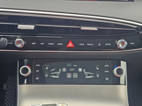 New 2026 Genesis GV70 2.5T Advanced image 16