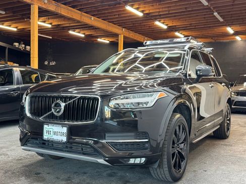 Used 2016 Volvo XC90 T6 Momentum w/ Momentum Plus Package image 3