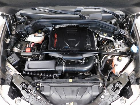 Used 2019 Alfa Romeo Stelvio Ti Sport w/ Quick Order Package 22S Sport image 15