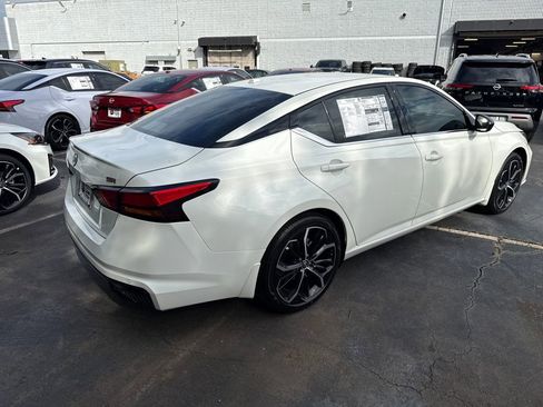 New 2025 Nissan Altima 2.5 SR w/ SR Premium Package image 5