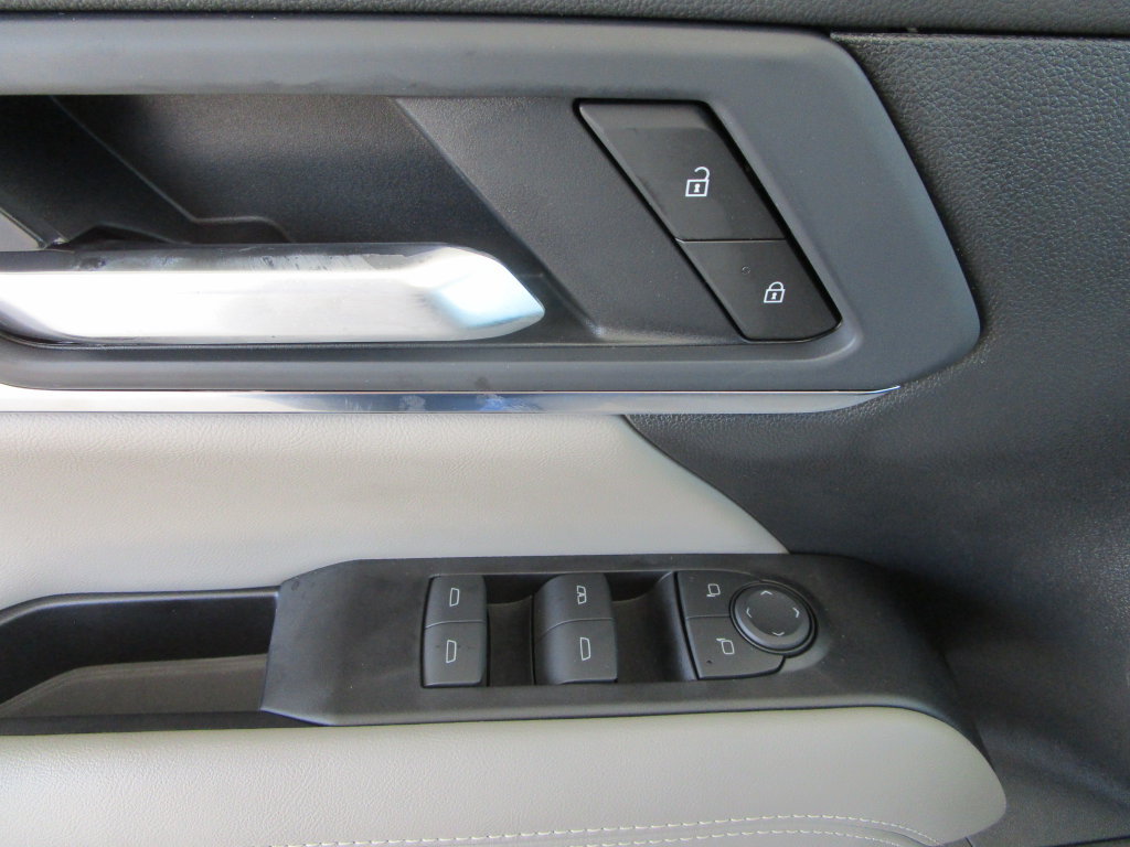 New 2027 GMC Terrain Elevation w/ Elevation Premium Package FWD image 23