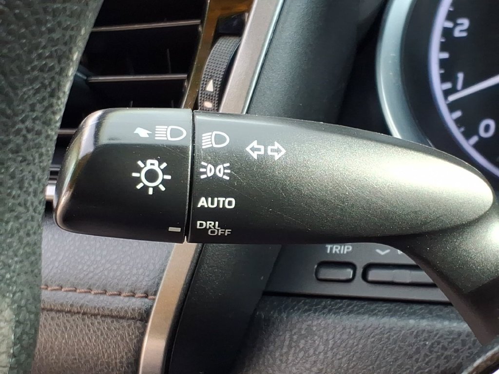 Used 2020 Toyota Camry LE FWD image 26