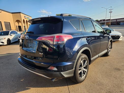 Used 2018 Toyota RAV4 XLE FWD image 5
