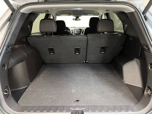 Used 2024 Chevrolet Equinox LT image 14