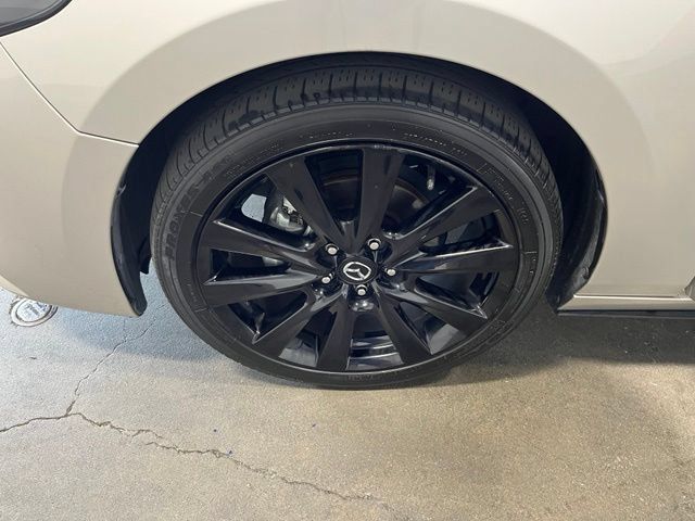 Used 2024 MAZDA MAZDA3 s FWD image 31