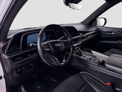Used 2022 Cadillac Escalade ESV Sport RWD image 11