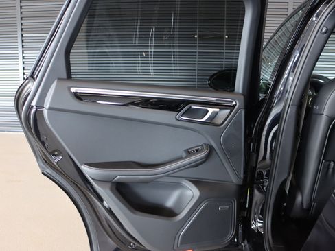 New 2026 Porsche Macan S AWD/4WD image 23