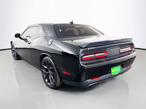 Used 2023 Dodge Challenger R/T w/ Plus Package image 7
