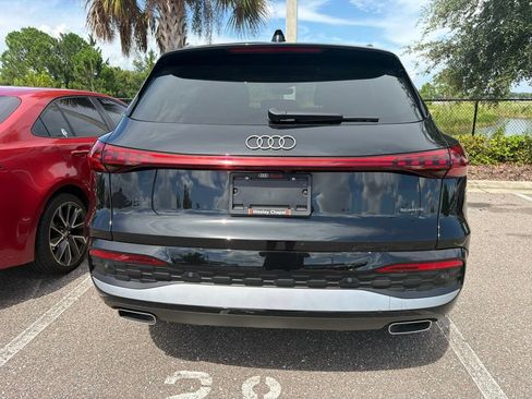 Used 2025 Audi Q5 Premium w/ Convenience Package AWD/4WD image 3