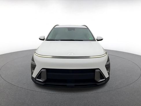 Used 2025 Hyundai Kona SEL image 4