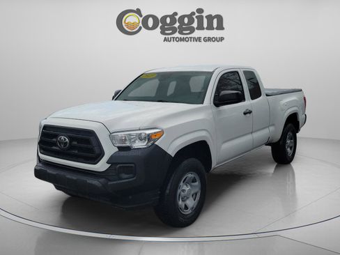 Used 2023 Toyota Tacoma SR RWD image 1