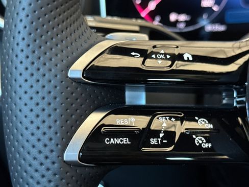 New 2025 Mercedes-Benz C 300 4MATIC Sedan image 34