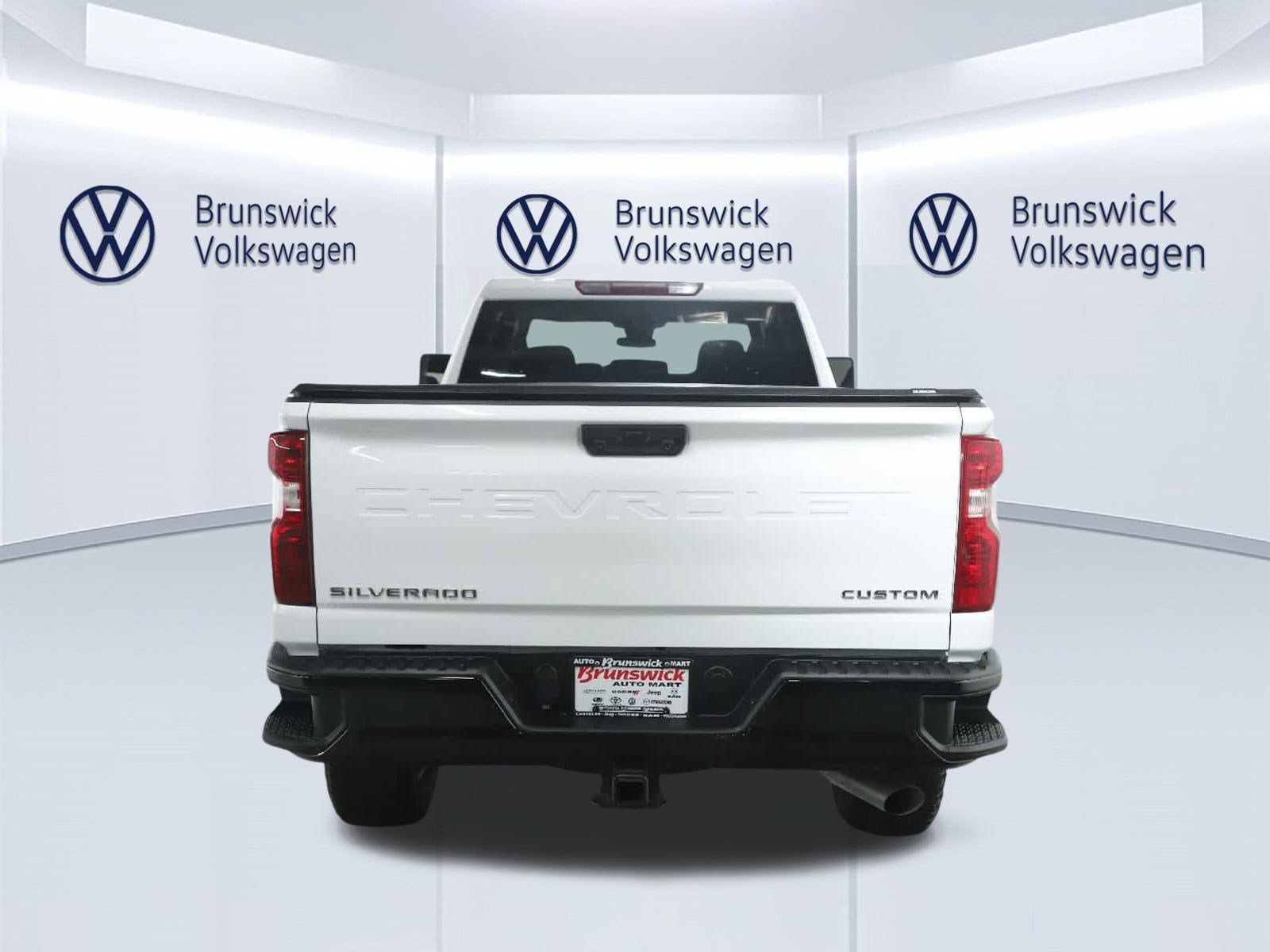 Used 2025 Chevrolet Silverado 2500 Custom w/ Custom Convenience Package AWD/4WD image 43