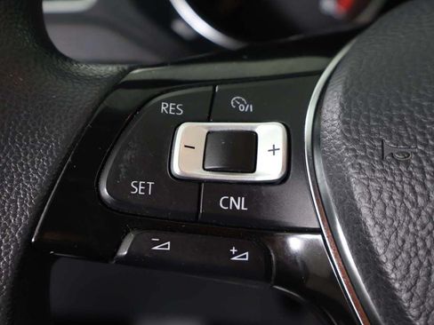 Used 2015 Volkswagen Jetta SE FWD image 36