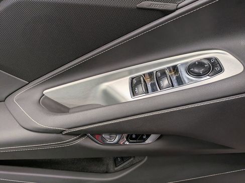 Used 2022 Chevrolet Corvette Stingray image 9