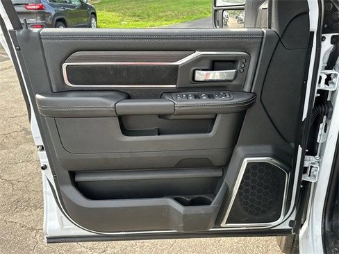 New 2025 RAM 2500 Laramie image 31
