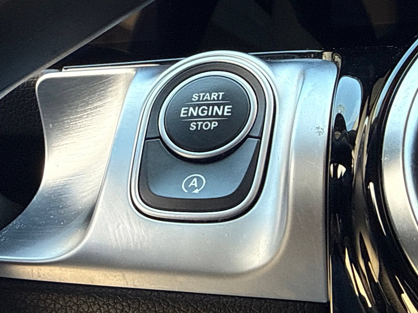 Used 2022 Mercedes-Benz GLB 250 image 35