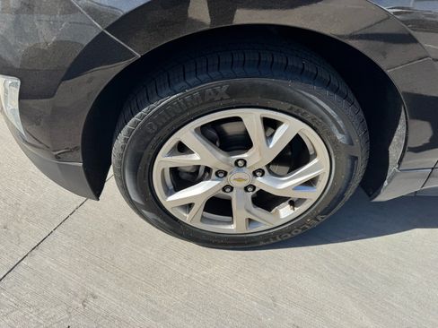 Used 2020 Chevrolet Equinox LT FWD image 8