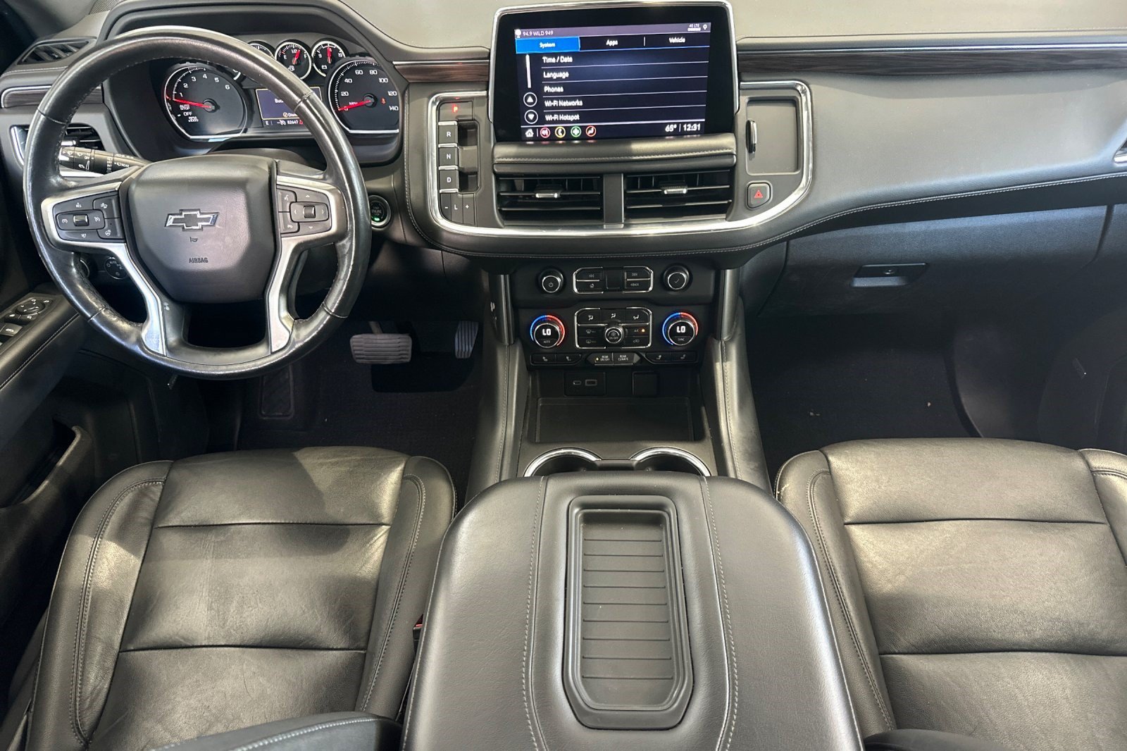 Used 2021 Chevrolet Tahoe Z71 w/ Luxury Package AWD/4WD image 17