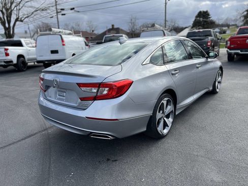 Used 2019 Honda Accord Touring image 5