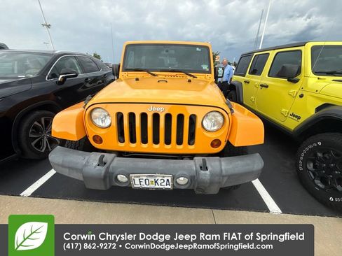 Used 2012 Jeep Wrangler Sahara w/ Dual Top Group AWD/4WD image 3