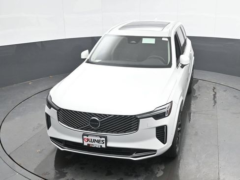 New 2026 Volvo XC90 B6 Plus w/ Protection Package AWD/4WD image 30