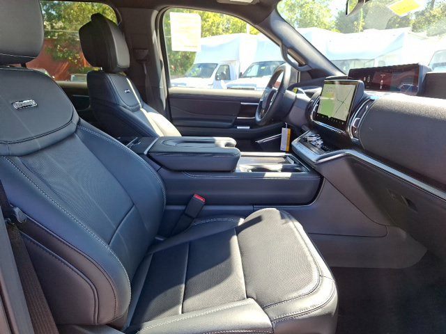 New 2027 Ford Expedition Platinum w/ Stealth Performance Package AWD/4WD image 40